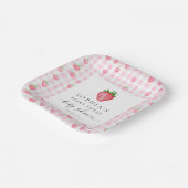 Berry Sweet Strawberry Baby shower Papieren Bordje (Gebogen)
