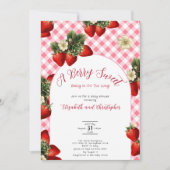 Berry Sweet Strawberry Baby Shower Red Gingham Kaart (Voorkant)
