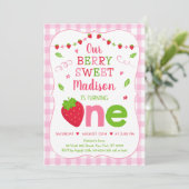 Berry Sweet Strawberry Pink Green First Birthday Kaart (Staand voorkant)