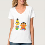 Bert en Ernie Pixel Art T-shirt<br><div class="desc">Bekijk Bert en Ernie in deze afbeelding van pixelkunst. © 2014 Sesamworkshop. www.sesamestreet.org</div>
