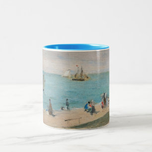 Berthe Morisot - Op het strand, Les Petites-Dalles Tweekleurige Koffiemok