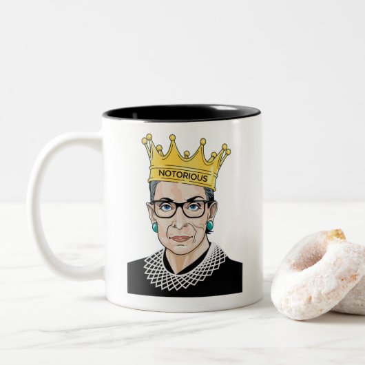 beruchte RBG Ruth Bader Ginsburg Feministische kra Tweekleurige Koffiemok (Met donut)