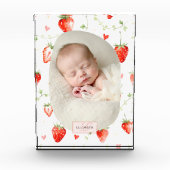 Bes Botanische Aardbei Baby Monogram Fotoblokken (Voorkant)