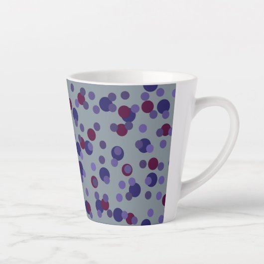 Bes, paars en paarse stippen latte mok (Rechts)