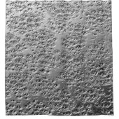 Beschadigde zilvermetalen douchegordijn (Voorkant)