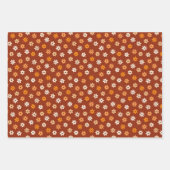 Bescheiden Ditsy Bloembruin Happy Thanksgiving Inpakpapier Vel (Voorkant)