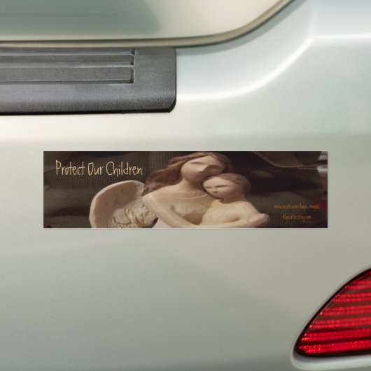 Bescherm onze kinderen bumpersticker (Op auto)