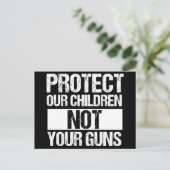 Bescherm onze kinderen niet uw Pistolen Briefkaart (Staand voorkant)
