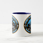 Bescherm onze Oceanen Dag op Aarde Tweekleurige Koffiemok (Center)