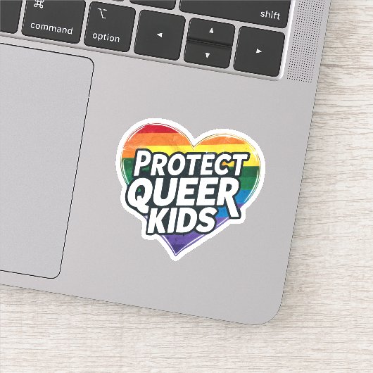 Bescherm Queer Kinder Rainbow Heart LGBT Pride Sticker (Detail)