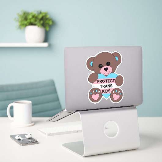 Bescherm Trans Kinder Pride Flag Teddy Bear Sticker (Laptop op bureau)