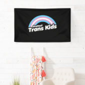 Bescherm Trans Kinderen - Regenboog Spandoek (Insitu)