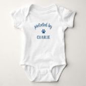 Beschermd door de naam van het huisdier Funny Dog Romper (Voorkant)