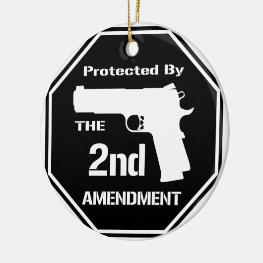 Beschermd door het tweede amendement (zwart).png keramisch ornament (Links)