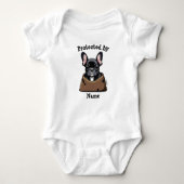 Beschermd door puppy hondennaam Black Bull Dog Romper (Voorkant)