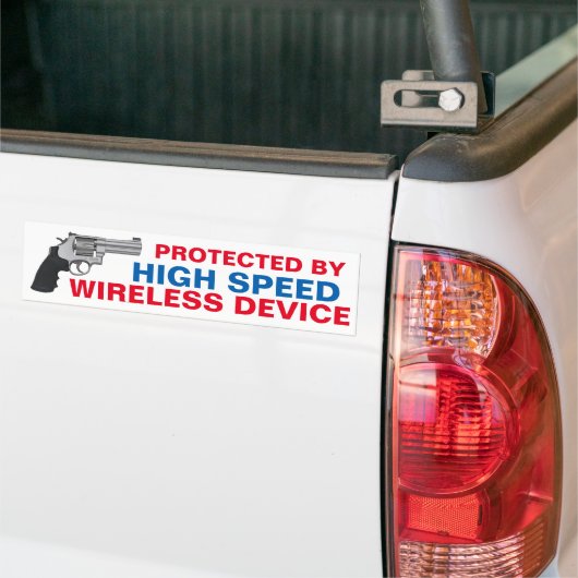 Beschermd door snelle draadloze apparaten. bumpersticker (Op Truck)