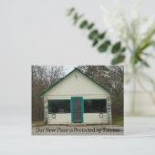 Beschermd door Totems Funny Change of Address Card Aankondigingskaart (Staand voorkant)