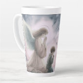 Beschermengel en kind samen bidden latte mok (Linkerhoek)