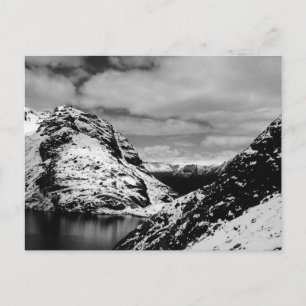 Besneeuwd bergmeer wolken landschap briefkaart