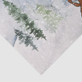 Besneeuwd bos met een baby hert tissuepapier (Detail)