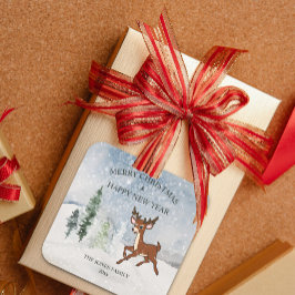 Besneeuwd bos met een baby herten kerst vierkante sticker