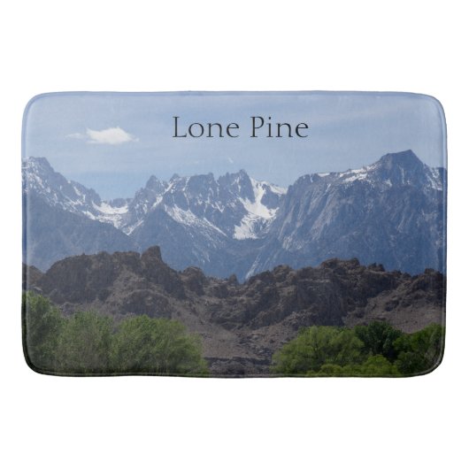 Besneeuwde bergen van Lone Pine Badmat (Voorkant)