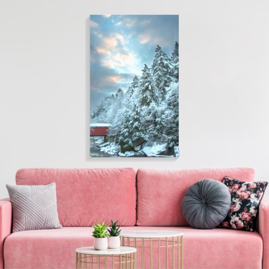 Besneeuwde bomen over overdekt bruggenlandschap canvas afdruk (Insitu (Woonkamer))