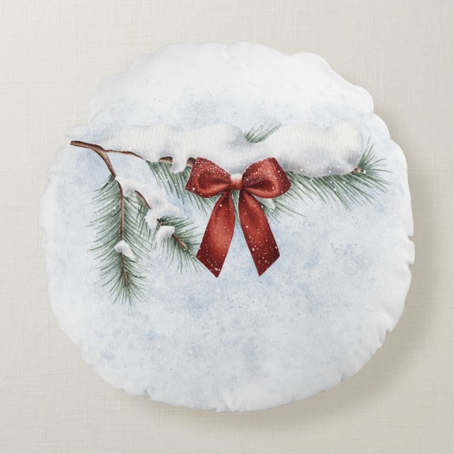 besneeuwde dennentak met een feestelijke rode stri rond kussen (Voorkant)