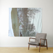 Besneeuwde Kreek Bos Winter Scène Natuur Achtergro Wandkleed (In Situ (horizontaal))