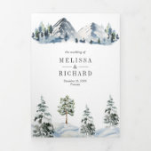 Besneeuwde rode schuur winter kerst QR-code bruilo Drieluik Uitnodiging (Cover)