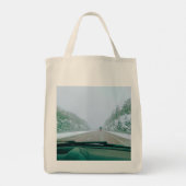 Besneeuwde Zweedse Wegreis Tote Bag (Achterkant)