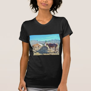 Bespaar conceptpaarden die hooi eten t-shirt