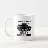 BESPAAR EEN TANK. RIDE EEN SOLDAAT. KOFFIEMOK (Links)