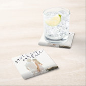 Bespaar onze publicatie in zwart-witscript op datu kartonnen onderzetters (Insitu)