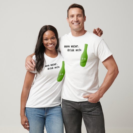Bespaar water, drink Soju! T-shirt (Unisex)