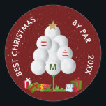 Best Christmas by Par Golf Ball Tree Initiaal Jaar Ronde Sticker<br><div class="desc">Leuke manier om je kerstkaarten en cadeaus uit te sturen - de kerstboom bestaat uit golfballen die op een t-shirt zitten,  wat geschenken en ornamenten en je boodschap en het jaar. Als u ontwerpvragen of een speciaal verzoek heeft,  stuur dan een chat en we helpen u graag.</div>