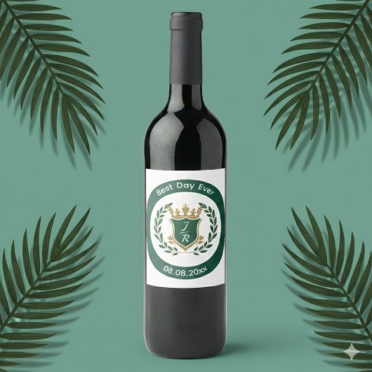 Best Day Ever Wedding Monogram Green Gold Crest Wijn Etiket