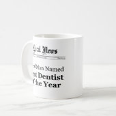 Best Dentist of The Year Newspaper Style Mug - Men Koffiemok (Voorkant links)