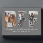 Best Friend BFF Photo Collage Besties Simple Grey Fotoplaat<br><div class="desc">Beste vrienden zijn de zussen die het leven ons geeft! Een eerbetoon aan de band slechts beste vrienden begrijpen, deze druk kenmerkt 3 van uw favoriete foto's van u en uw BFF. U kunt de foto, citaatnamen en kleur van de plak gemakkelijk aanpassen door "het"op sidebar tabel aan te passen....</div>