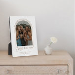 Best Friends BFF Elegant Arch Lijst Photo Keepomwi Fotoplaat<br><div class="desc">Een speciaal, gedenkwaardig en mooi fotocadeau voor de beste vrienden. Het ontwerp is voorzien van één enkele fotolay-out in een modern boogontwerp met faux roos gouden concentrische cirkels lijst om uw eigen speciale zusfoto weer te geven. "Beste vrienden" is ontworpen in een stijlvolle en elegante faux-roos gouden typografie. Aanpassen met...</div>