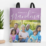 Best Grandma Custom Photo Gift ter wereld Tote Bag<br><div class="desc">Aangepast 2-zijdige omkeerbare canvas tassen die met uw foto's en tekst worden gepersonaliseerd. Voeg een speciale foto toe met je moeder of grootmoeder voor Moederdag, verjaardag of Kerstmis. De tekst leest "Beste Grootma van de Wereld"of past het met uw eigen bericht aan. De achterkant heeft een kic stripe patroon of...</div>