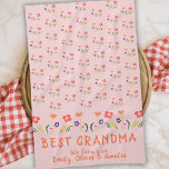 Best Grandma Summer Flower Pattern Tekening Theedoek<br><div class="desc">Kute Best Grandma Summer Flower Pattern Drawing Keukenhanddoek. Met de hand getekend bloempatroon in prachtige lente- en zomerkleuren op een roze achtergrond. Je kunt oma veranderen in nana,  gram,  oma...  Creëer je eigen cadeau voor een grootmoeder op moederdag,  verjaardag of Kerstmis en voeg jouw naam toe.</div>