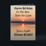 Best Son-in-law Light Shines Bright Birthday Kaart<br><div class="desc">Geef uw schoonzoon uw wens uit voor een gelukkige dag op een inspirerend sunset verjaardagskaart met het vers "Your Light Shines Bright". Het minimale ontwerp is modern met gedurfde kleuren van goud en zwart met stromend water en een vreedzaam meer.</div>