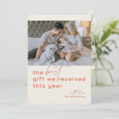 Beste cadeau foto rode vakantie geboorte aankondig feestdagenkaart (Staand voorkant)