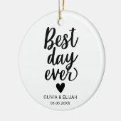 Beste dag ooit met harthuwelijk keramisch ornament (Links)