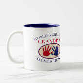 Beste Grandpop Hands Down Tweekleurige Koffiemok (Links)