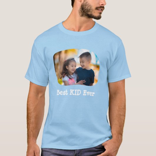 Beste KIND ooit uploadt uw horizontale familiefoto T-shirt (Voorkant)