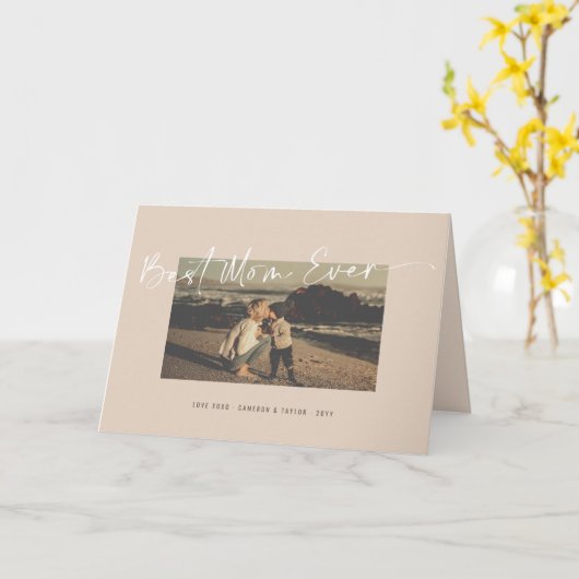 Beste Mam ooit Chic Handscriptscript Moderne foto Kaart (Gele Bloem)