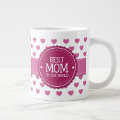 Beste mama in World Pink Hearts en Circle v2 Grote Koffiekop (Rechts)