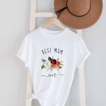 Beste mama ooit | Trendy Burgundy Boho Floral T-shirt<br><div class="desc">Dit trendy en stijlvolle shirt zegt "beste mum ooit" in bijtende,  handgeschreven script en bevat een waterverf boeket van boho bloemen in tinten marsala,  oranje en wit voor een cadeau waar je moeder van zal houden.</div>